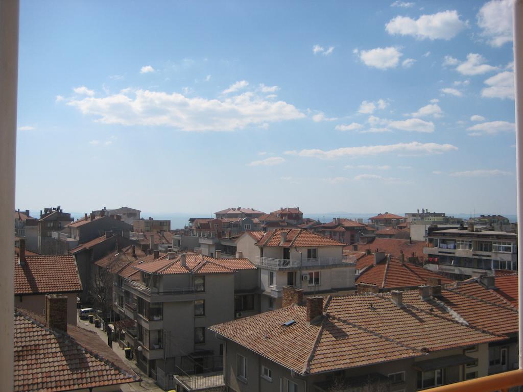 Tashevi Apartments Pomorie Eksteriør billede