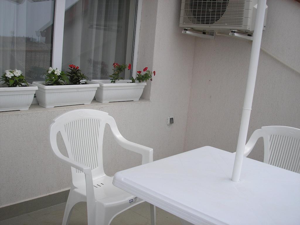 Tashevi Apartments Pomorie Værelse billede