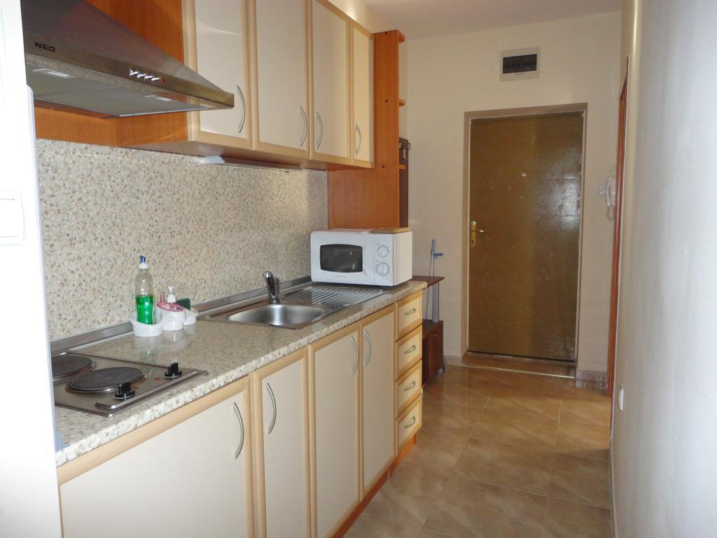 Tashevi Apartments Pomorie Eksteriør billede