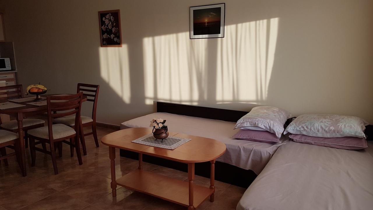 Tashevi Apartments Pomorie Værelse billede