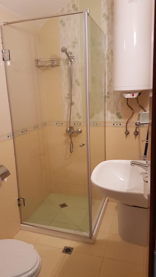 Tashevi Apartments Pomorie Eksteriør billede